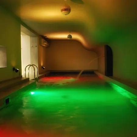 Fado & Restaurant 3*