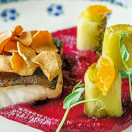 Hotel Fado & Restaurant 3*