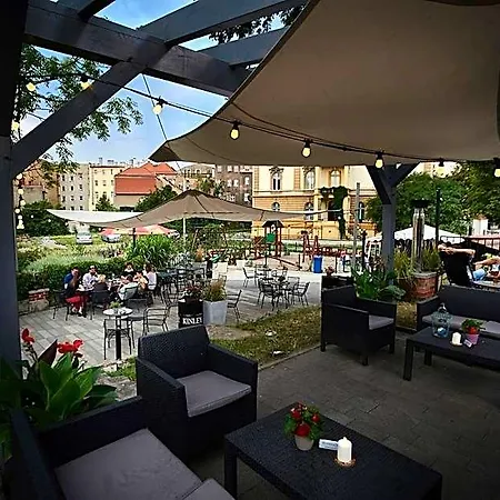 Fado & Restaurant Hotel 3*