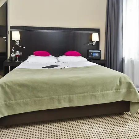 Hotel Fado Spa & Restaurant 3*